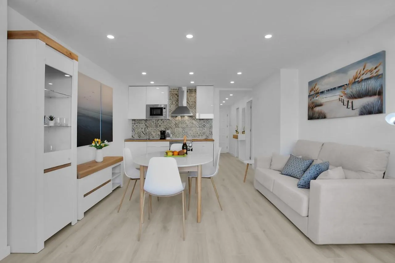 דירות פוארטו דה סנטיאגו The Cliffs Penthouse, Huge Terrace, Bbq, Air Con